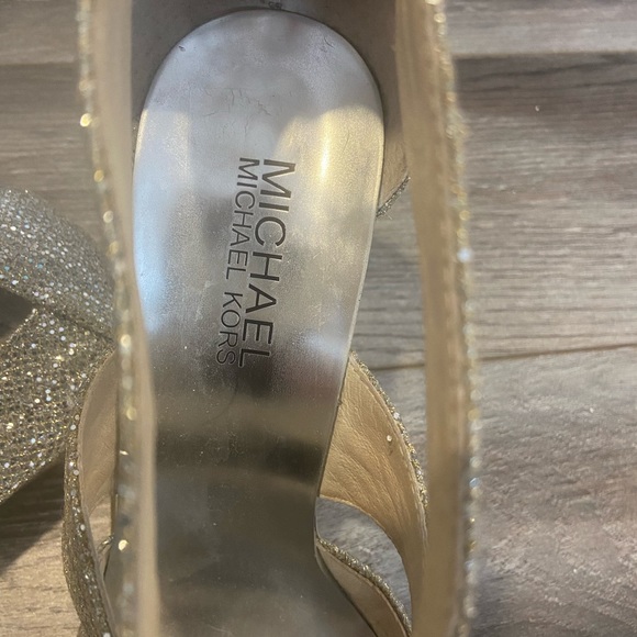 MK shoes - Picture 8 of 8